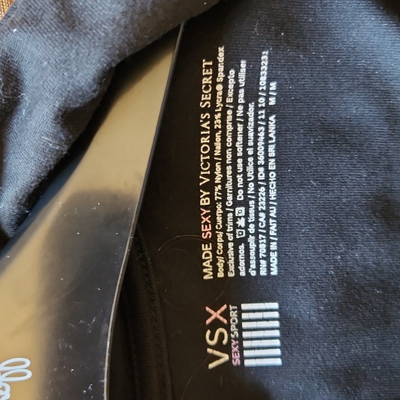 Victoria Secret Sexy Sport size Medium full zip jacket - Picture 3 of 6